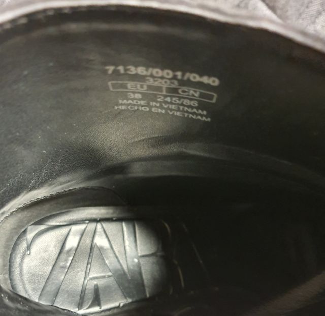 Botines Negros de tacón