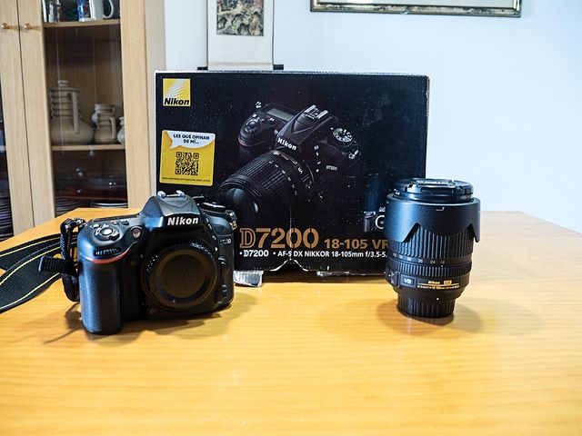Kit nikon 7200+18-105 vr