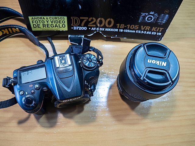 Kit nikon 7200+18-105 vr