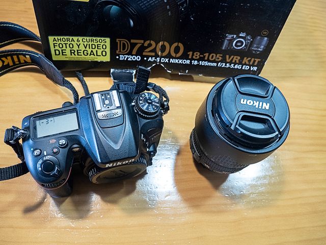 Kit nikon 7200+18-105 vr