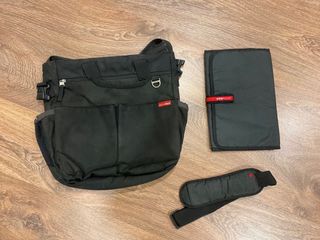 Bolsa cochecito bebé Skip Hop i cambiador de viaje