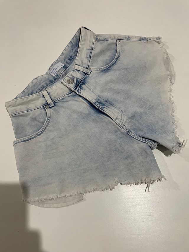 pantalones cortas vaqueras Stradivarius