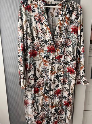 Tunica estampada en perfecto estado