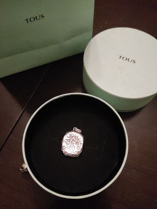 Anillo, pendientes y colgante Tous