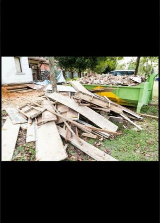 Se acen limpiezas de fincas i trabajos i desbroces