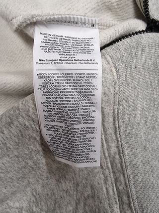 chaqueta NIKE de capucha para mujer