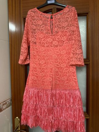 Vestido para eventos con Tocado. 