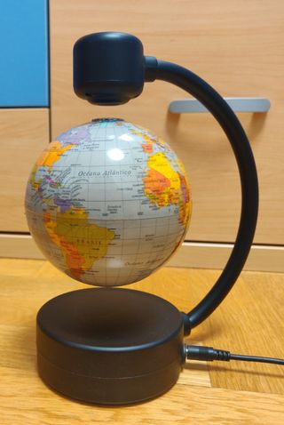 Globo terráqueo (escucho ofertas)