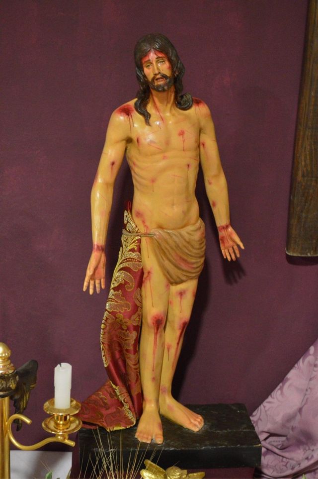 Magnífico CRISTO de talla completa -Despojado