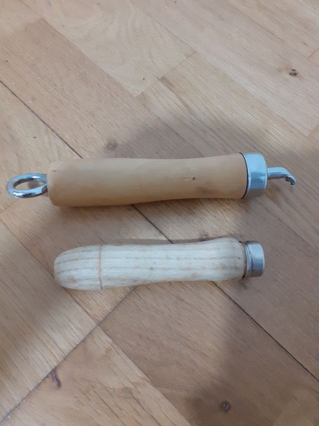 Mangos de madera x 2 und.