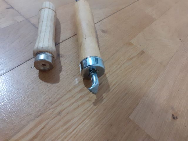 Mangos de madera x 2 und.