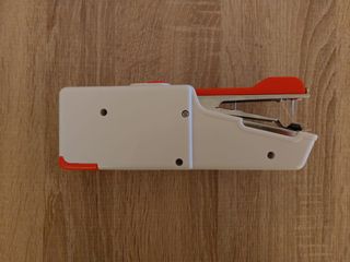MAQUINA DE COSER MANUAL