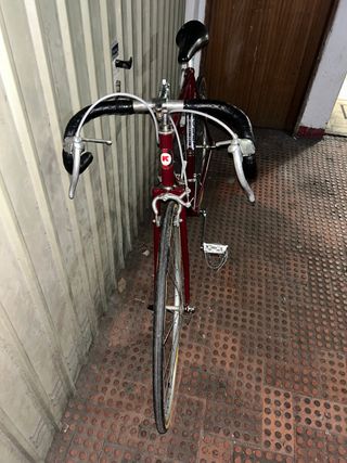 Bicicleta antiga de ciclismo rolex