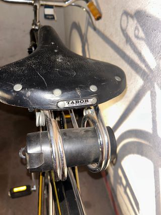 Bicicleta pasteleira antiga Raleigh