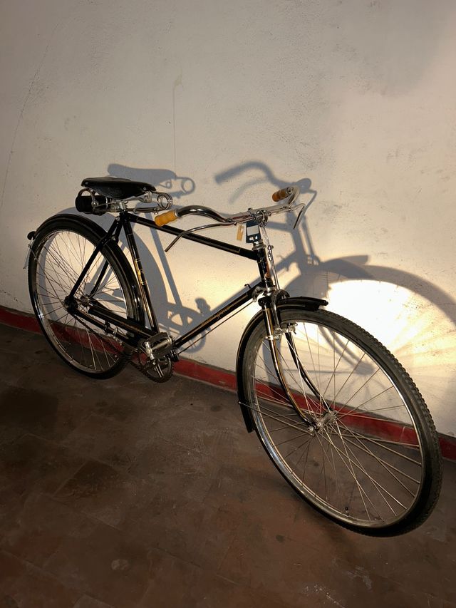 Bicicleta pasteleira antiga Raleigh