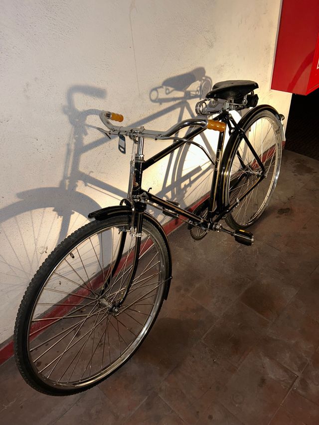 Bicicleta pasteleira antiga Raleigh