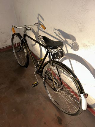 Bicicleta pasteleira antiga Raleigh