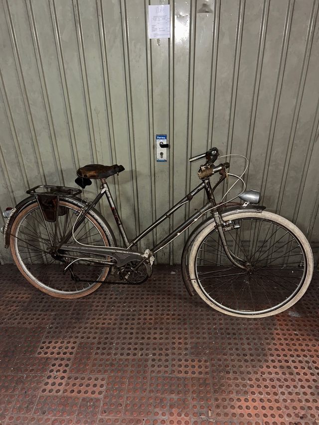 Bicicleta antiga terrot