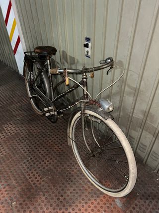 Bicicleta antiga terrot