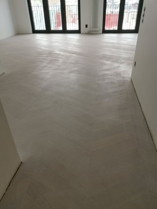 lijado y barnizado parquet e instalacion