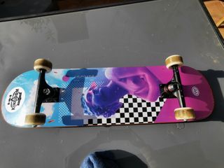 Skateboard