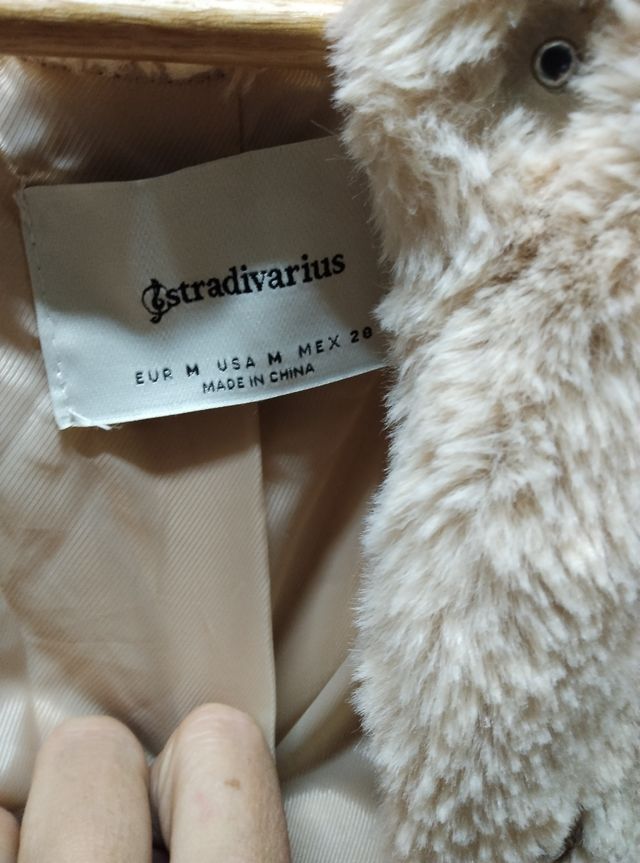 Abrigo pelito Stradivarius M nuevo
