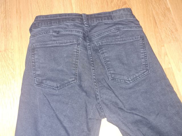 Pantalón negro Bershka push up