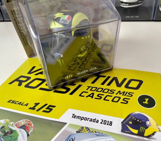 CASCO VALENTINO ROSSI 1:5