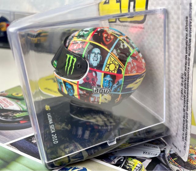 CASCO VALENTINO ROSSI 1:5