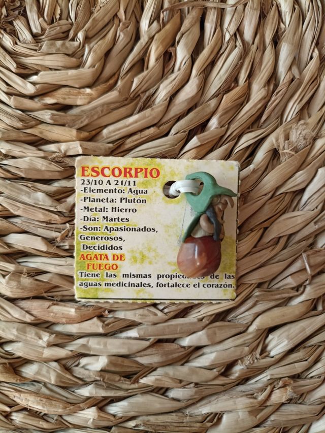 Colgante piedra signo