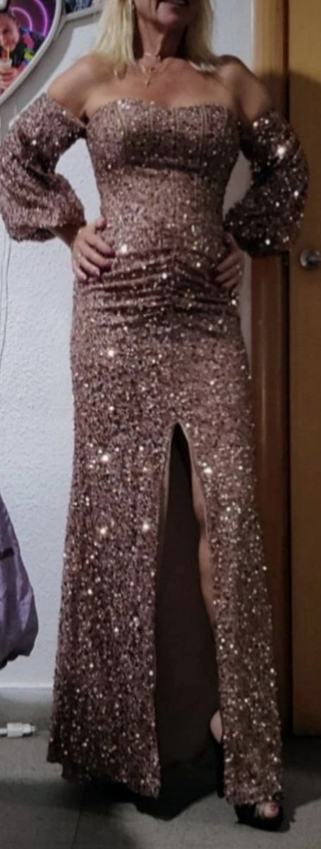 Vestido de festa novo.