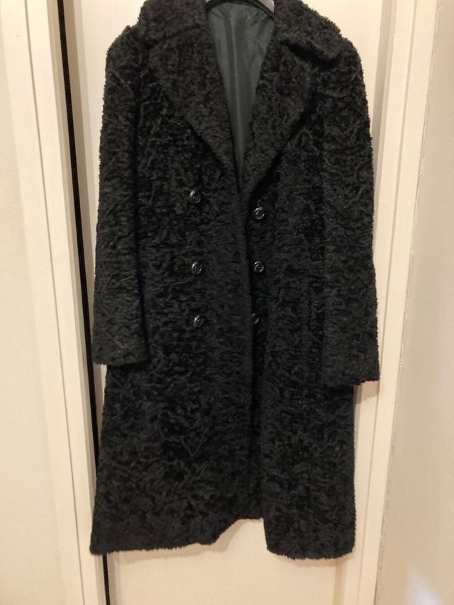 Abrigo piel estracan auténtica negra