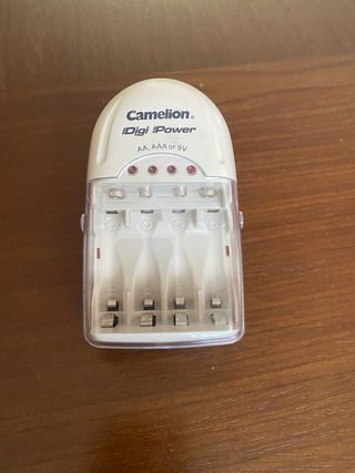 cargador de pilas