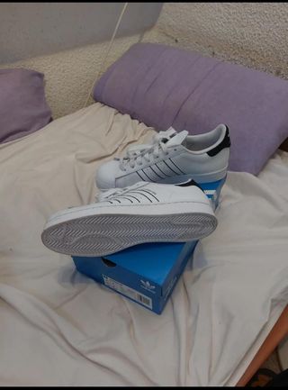 Adidas Superstar
