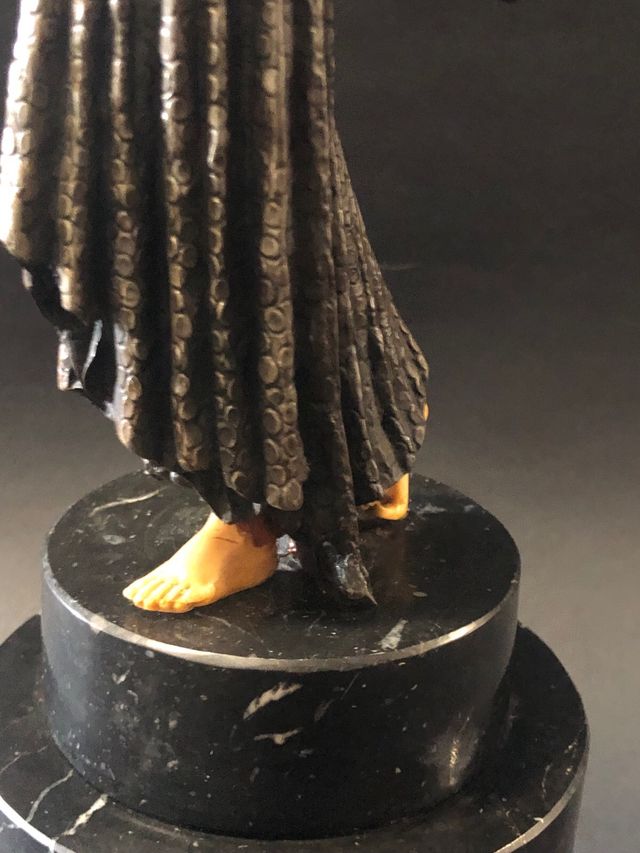 statuetta afther Chiparus