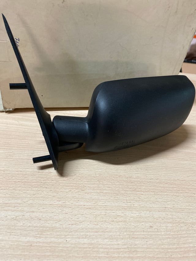 Fiat Uno 5 puertas -Espejo Izquierdo