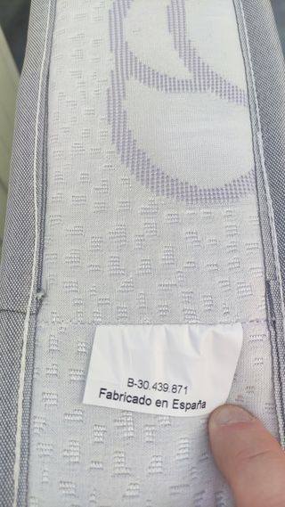 Cuna de viaje y colchón