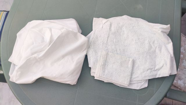 Cuna de viaje y colchón