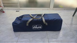 Cuna de viaje y colchón