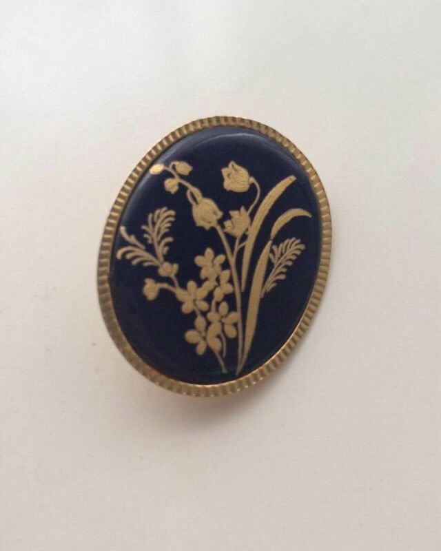 Preciosos broches señora