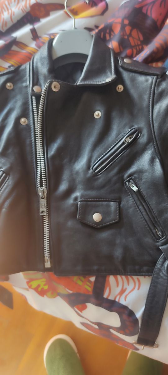 Cazadora infantil estilo rockero (CUERO)