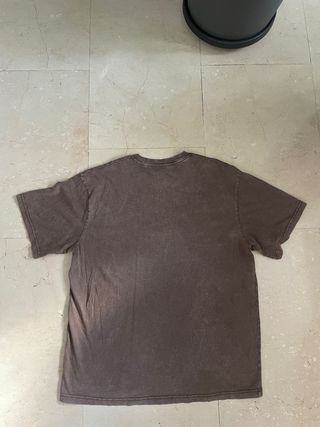 Camiseta Pull and Bear marrón