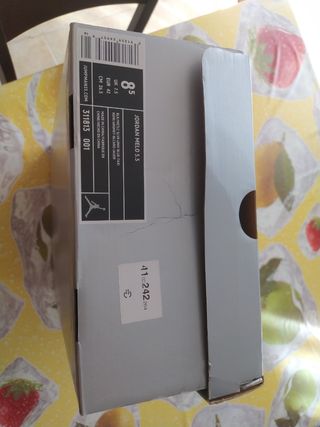 Caja Zapatillas Jordan Melo 2005