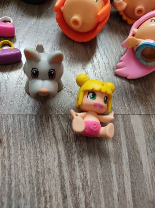 Lote de muñecos y accesorios pinypon