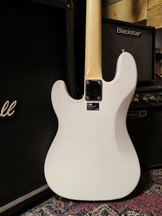 Basso elettrico attivo Ibanez sr300eb red bass