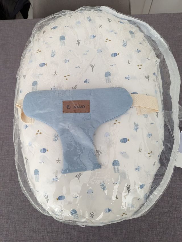 Cojín maternal,lactancia con funda Jané