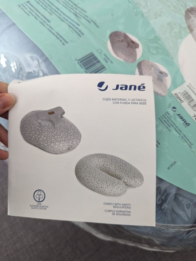 Cojín maternal,lactancia con funda Jané