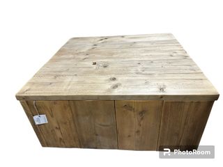 Mesa madera maciza nueva estrenar. 