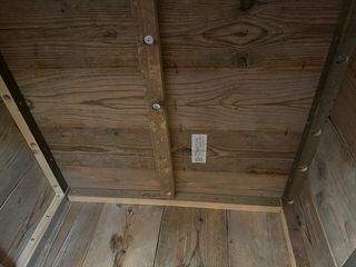 Mesa madera maciza nueva estrenar. 