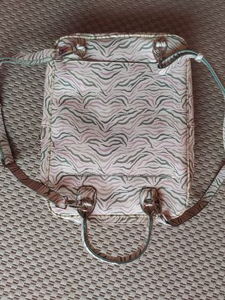 Mochila con funda portatil